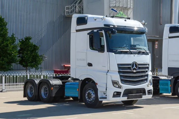 тяжелый грузовик Mercedes-Benz Actros 510hp 6X4 транспортный трактор опасных химических веществ (национальный 6) (BJ4266Y6DHL-A3)