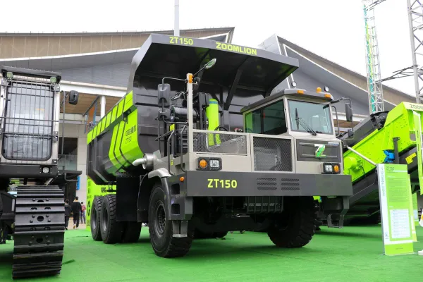 шахтный самосвал Zoomlion ZT150 560hp 6X4