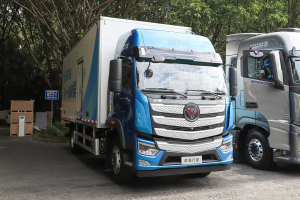 автоматический рефрижератор Fukuda Auman Planet 300hp 4X2 6,8 м (BJ5181XLCY6AKL-01)