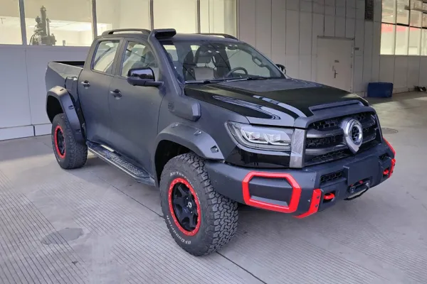 Great Wall Gun 2023 Black Bullet версия 2.0T Автоматический полноприводный двухрядный пикап (National 6)