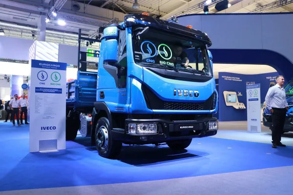 Iveco EuroCargo 204hp 4X2 самосвал КПГ (ML120EL21 / P)