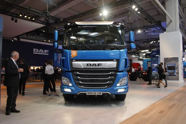 тяжелый грузовик серии Duff 450hp 8X2 (CF450FAX)